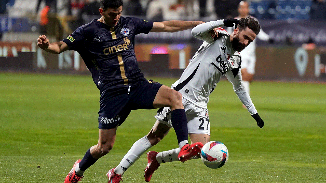 Kasımpaşa Beşiktaş karşısında öne geçti! İlk 15 dakikada gol sesi!