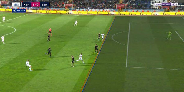 Kasımpaşa-Beşiktaş maçında hakem iptal etti, VAR golü verdi!