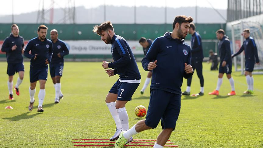 Kasımpaşa, Çaykur Rizespor'a konuk oluyor