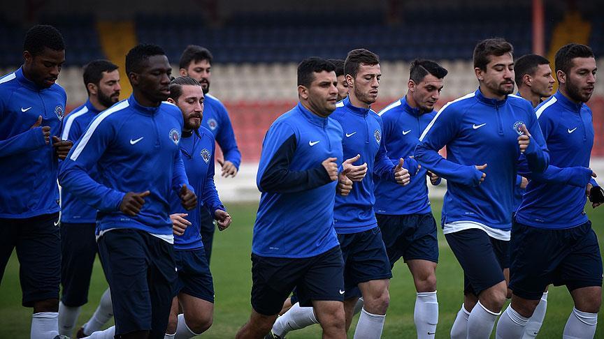 Kasımpaşa çıkış arıyor