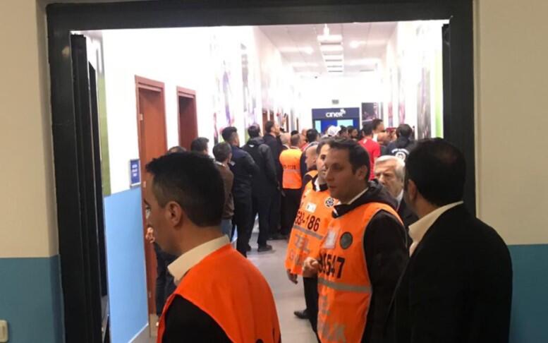Kasımpaşa - Malatyaspor maçının ardından soyunma odasında olay çıktı