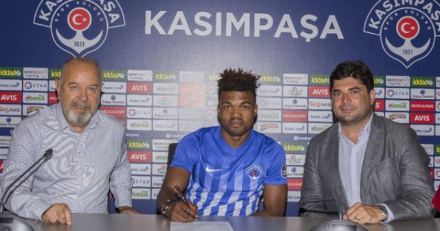 Kasımpaşa Nijeryalıyla sözleşme imzaladı