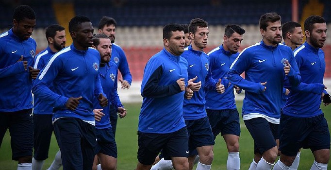 Kasımpaşa, tur için sahaya çıkıyor