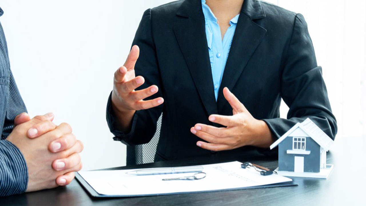 Kaşınmışlardı: Binden fazla emlakçıya 100 milyon lira ceza!