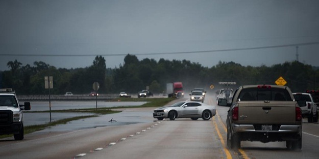 Kasırga, petrol ve doğalgaz üretimini sekteye uğratacak