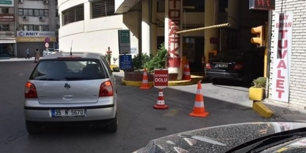 Kasırga alarmı: Bütün otoparklar doldu!