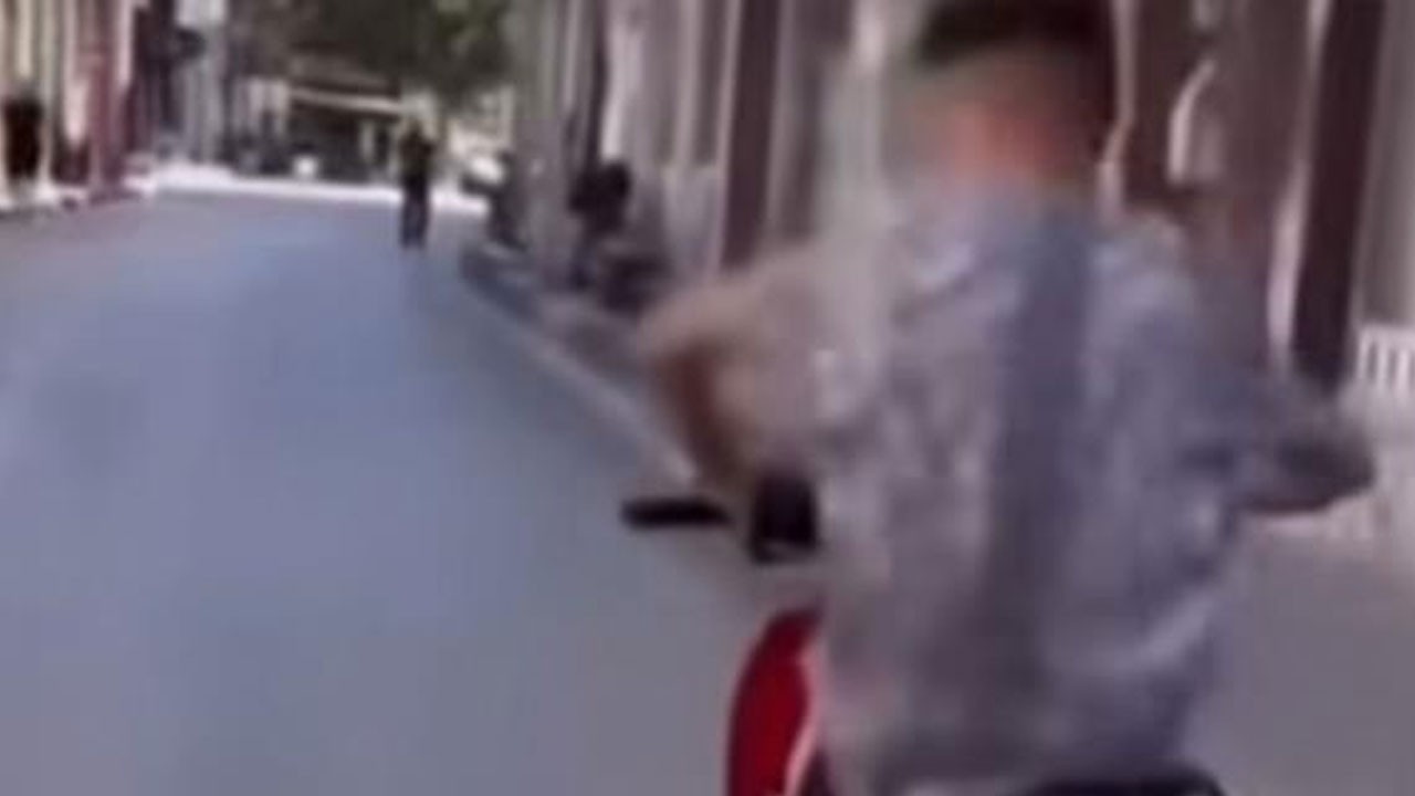 Kaskı kafasına değil bakın nereye taktı!