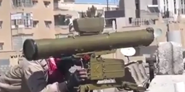 Kassam, İsrail tankını böyle vurdu - VİDEO