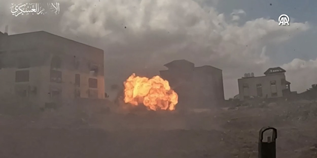 Kassam küffarı tekbirlerle vuruyor!