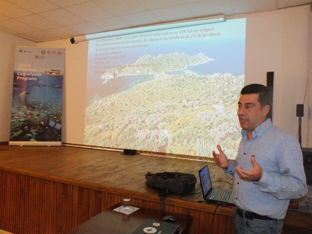 Kaş’ta ’ Tehdit Altındaki Coğrafyalar ’ söyleşisi 