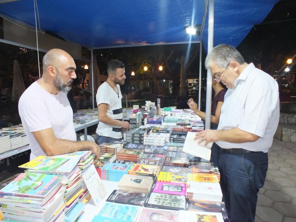 Kaş’ta Kitap Günleri başladı 