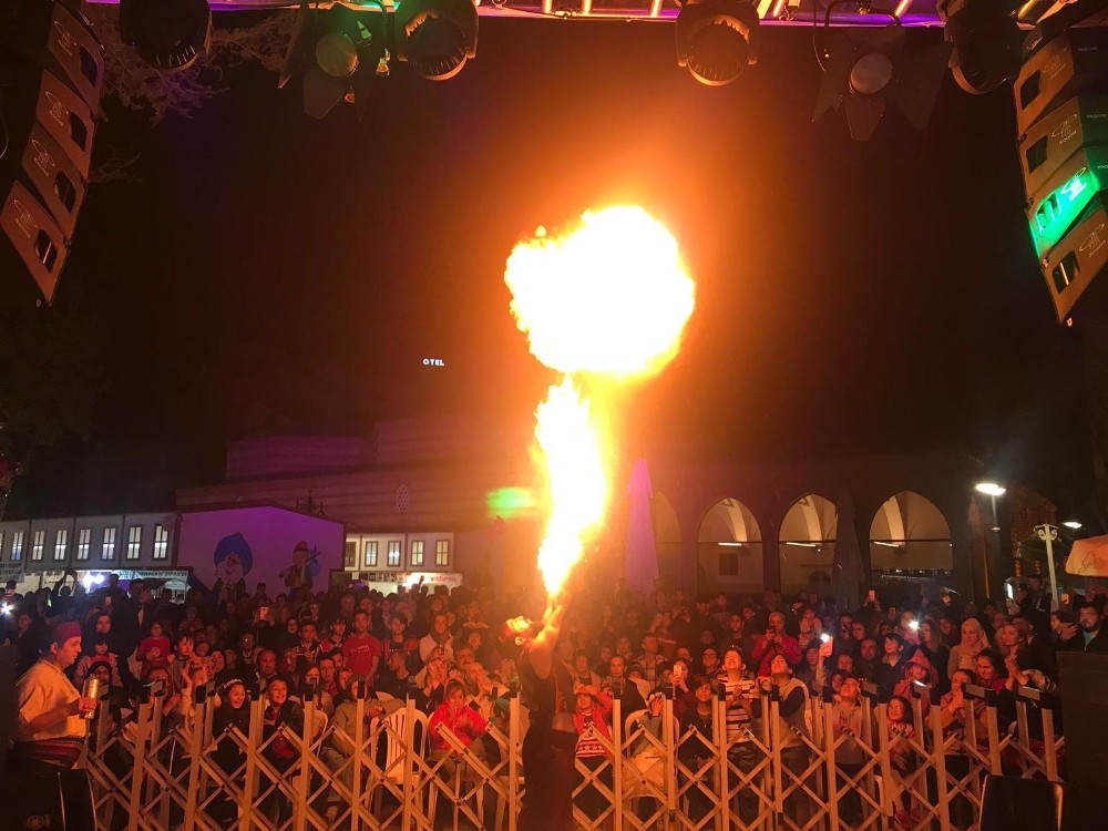 Kastamonu Belediyesi’nin Ramazan Sokağı’na yoğun ilgi 