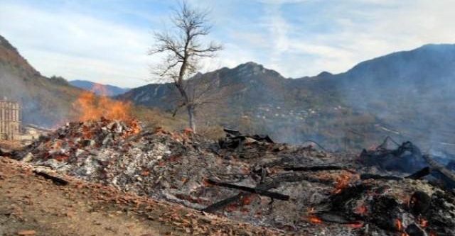 Kastamonu’da 1 ev ve samanlık kül oldu