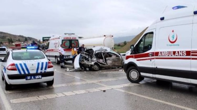 Kastamonu'da feci kaza! 3 kişi öldü