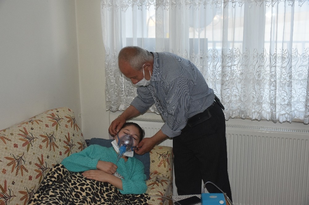 Kastamonu’da hasta genç kız, “Nefes almak istiyorum” 