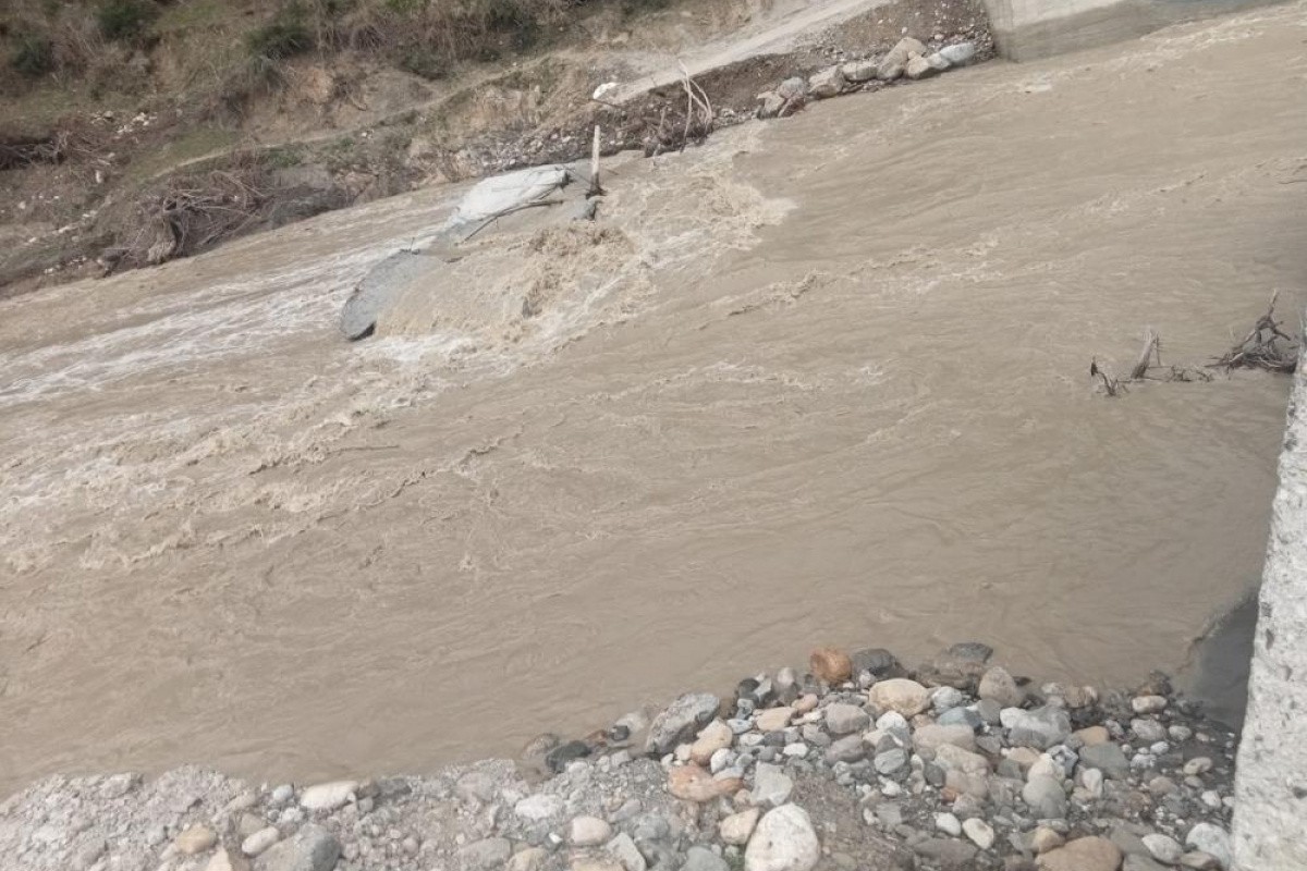 Kastamonu'da iki köprü daha kar suları sebebiyle yıkıldı