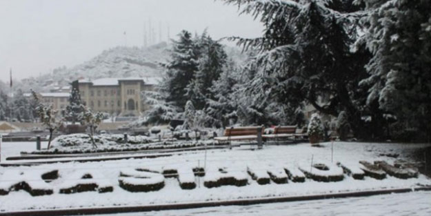 Kastamonu'da okullar ne zamana kadar tatil edildi? Kastamonuda bugün okullar tatil mi? Kastamonu'da yarın okul var mı?