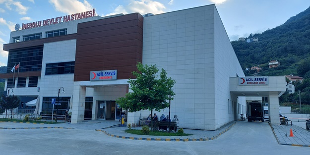 Kastamonu'da tarım aracı devrildi: 6 yaralı