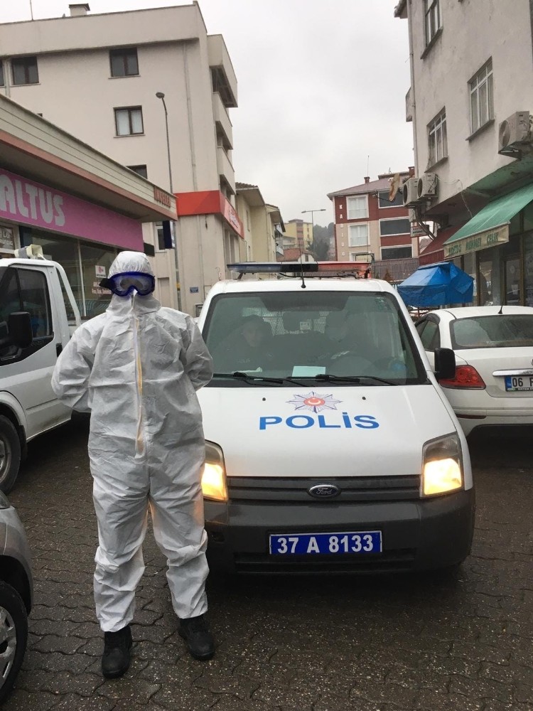 Kastamonu’da yasağa uymayan 65 yaş üstü 3 kişiye 9 bin 450 lira ceza 