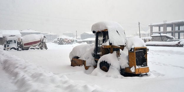 Kastamonu'da 317 köy ile irtibat kesildi!