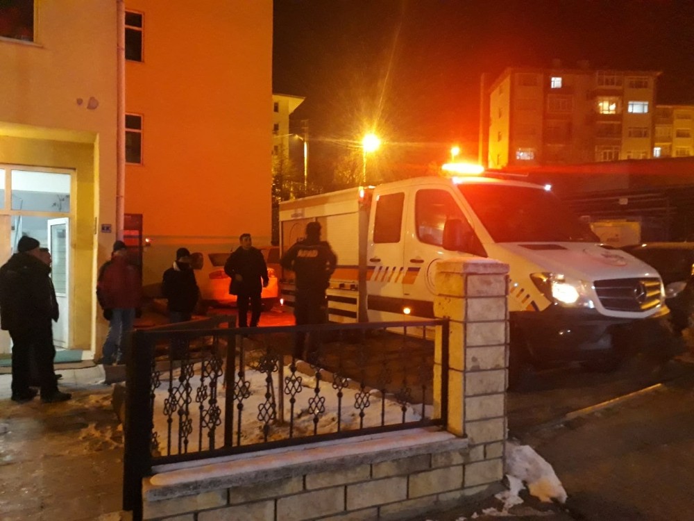 Kastamonu’dan 5 AFAD ve 18 UMKE personeli Elazığ’a gönderildi 