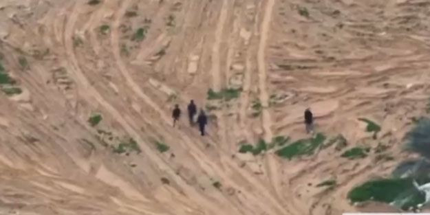 Katar medyası rezil görüntüleri yayınladı: Alçak İsrail'in silahsız 4 gence saldırdığı anlar