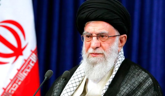 Katar'dan beklenmedik açıklama: Gözden geçiriliyor!