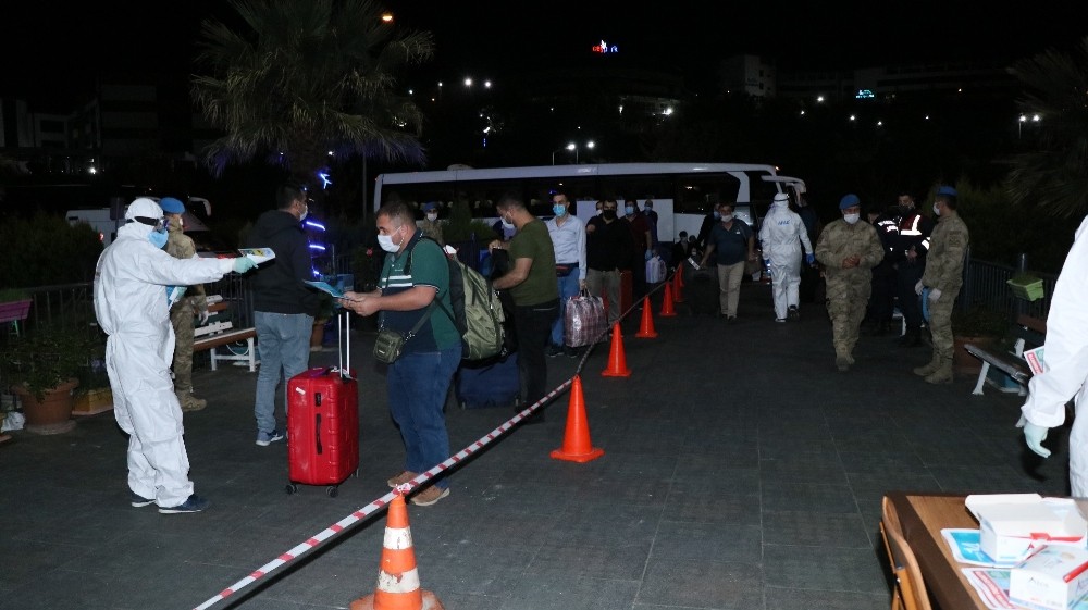 Katar’dan getirilen 292 Türk vatandaşından 291’i Manisa’da karantinaya alındı 