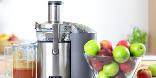 Katı meyve sıkacağı nasıl temizlenir?