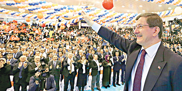 Katı yürekle gönül kazanılmaz