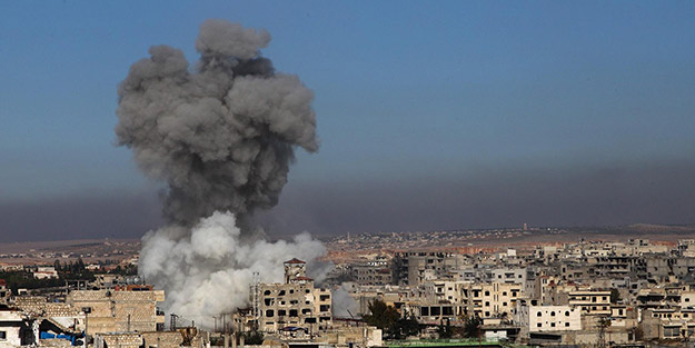 Katil Esed, İdlib'e saldırdı! Ölü ve yaralılar var