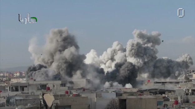 Katil Esed sivilleri fosfor bombasıyla vurdu!