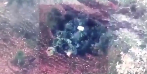Katil Esed'in tankı böyle vuruldu