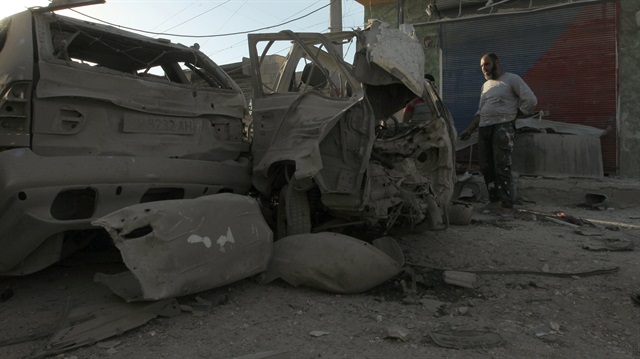 Katil Esed'in uçakları sivilleri katletti