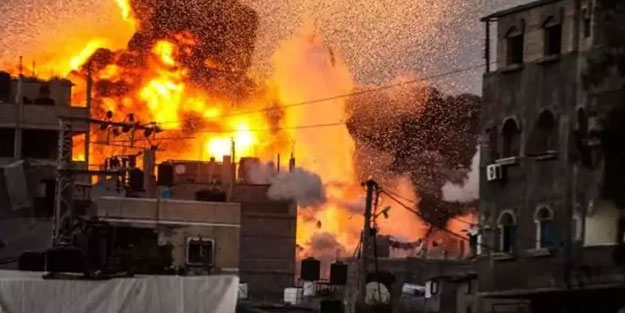 Katil İsrail Gazze'de katliam yapıyor! Okulu hedef aldı