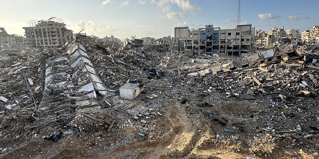 Katil İsrail Gazze'de vatandaşlarının ölümüne neden oldu