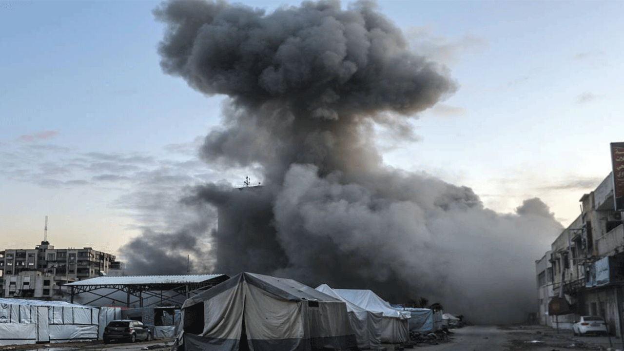 Katil İsrail gece boyu Gazzeyi vurdu: Şehit sayısı artıyor!