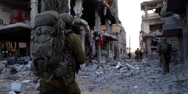 Katil İsrail kayıplarını telafi için Afrikalı göçmenleri silah altına aldı