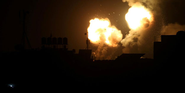 Katil İsrail ordusu Gazze'yi bombaladı! Çok sayıda şehit var