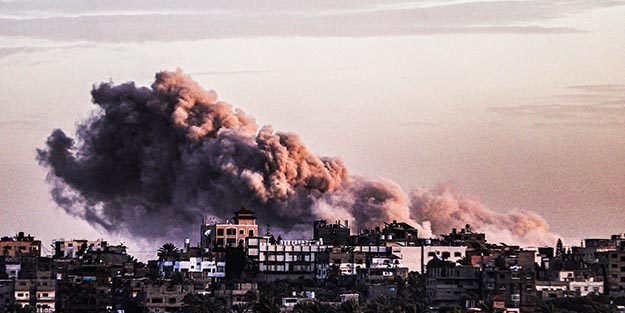 Katil İsrail ordusu geri çekilince bir evdeki vahşet gün yüzüne çıktı!