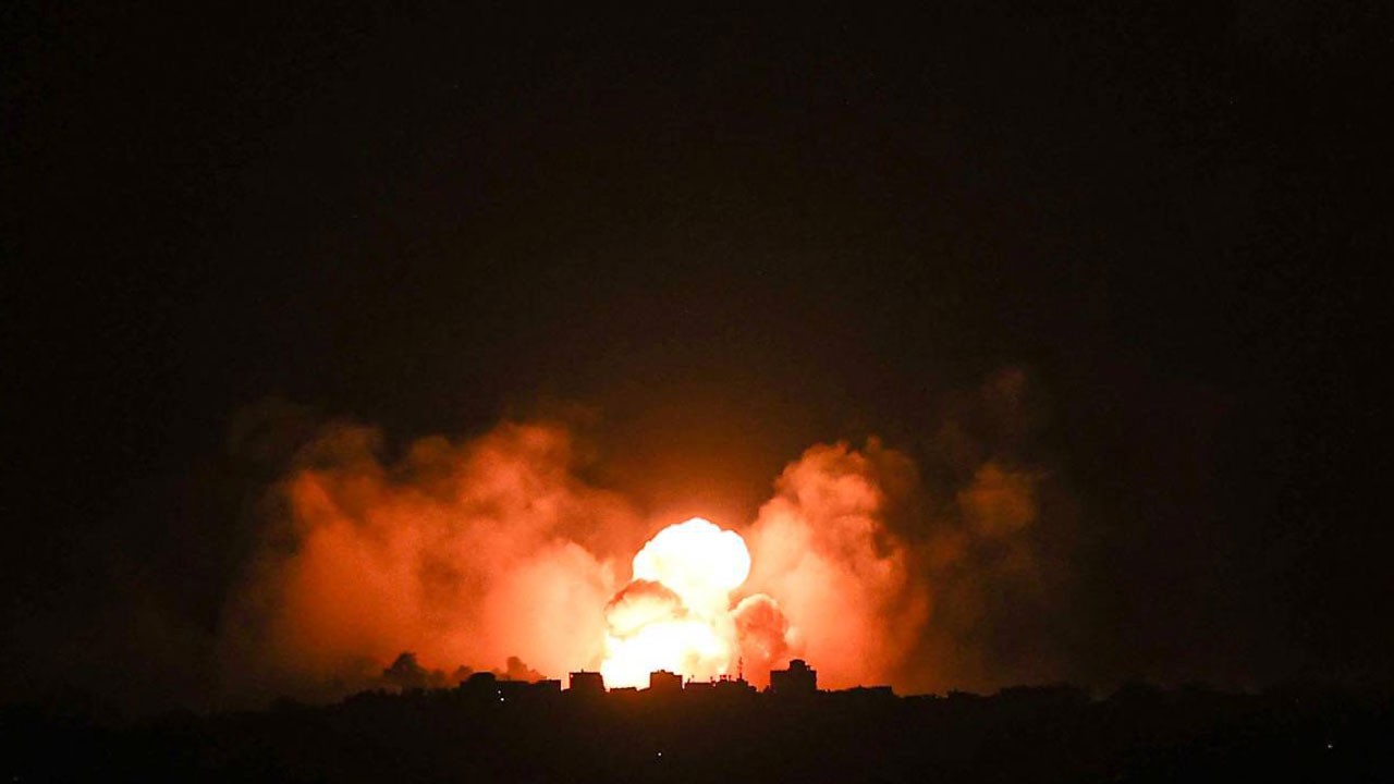 Katil İsrail ordusu, hastaneleri hedef alıyor! Çok sayıda çocuk yaralandı