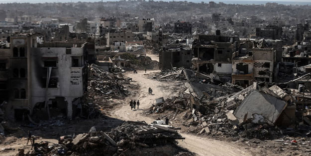 Katil İsrail Refah'a saldırdı: Çok sayıda şehit ve yaralı var