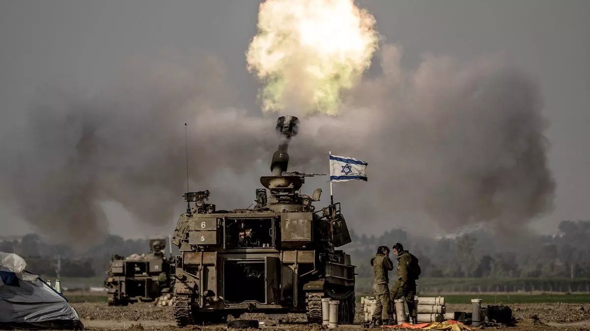 Katil İsrail’den Beyrut’a saldırı! Hizbullah’ın üst düzey komutanı öldürüldü