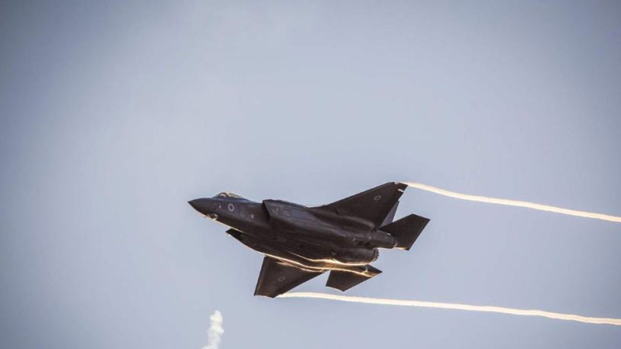 Katil İsrail'den Suriye'ye hava saldırısı