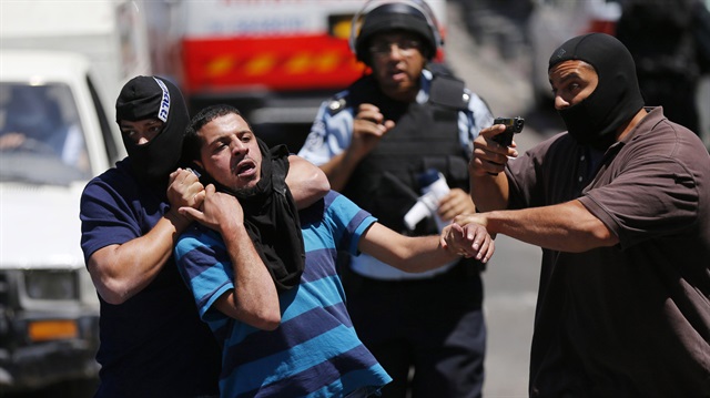 Katil İsrail'in keyfi gözaltıları sürüyor