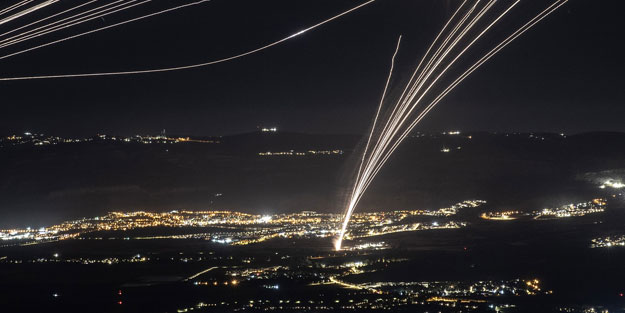 Katil İsrail'in kuzeyine füze ve SİHA saldırıları düzenlendi