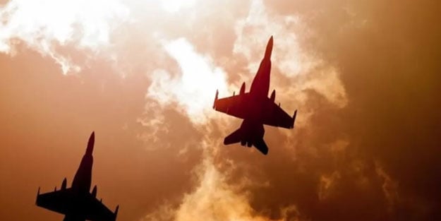 Katil İsrail'in yalakaları Yemen'i vurdu