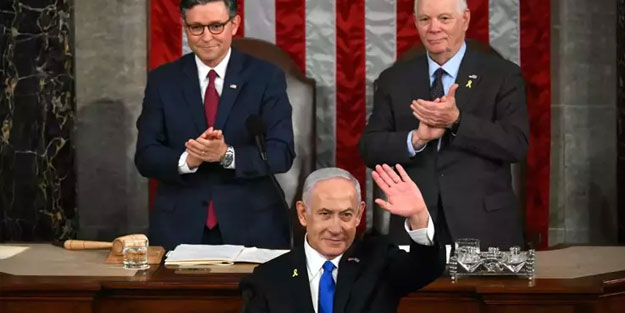 Katil Netanyahu, ABD Kongresi'nde konuştu! Alçak senatörler elleri patlayana kadar alkışladı