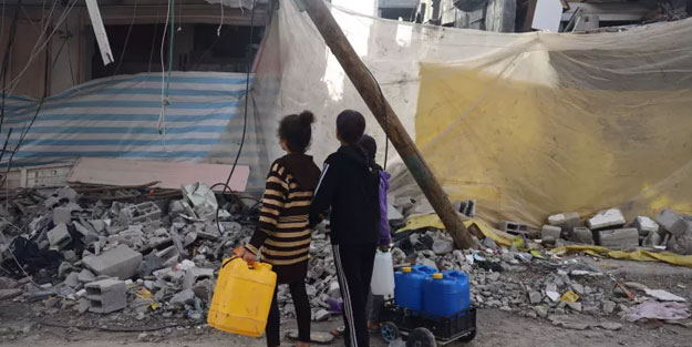 Katil sürüsü yardım bekleyenlere saldırdı! Çok sayıda şehit var