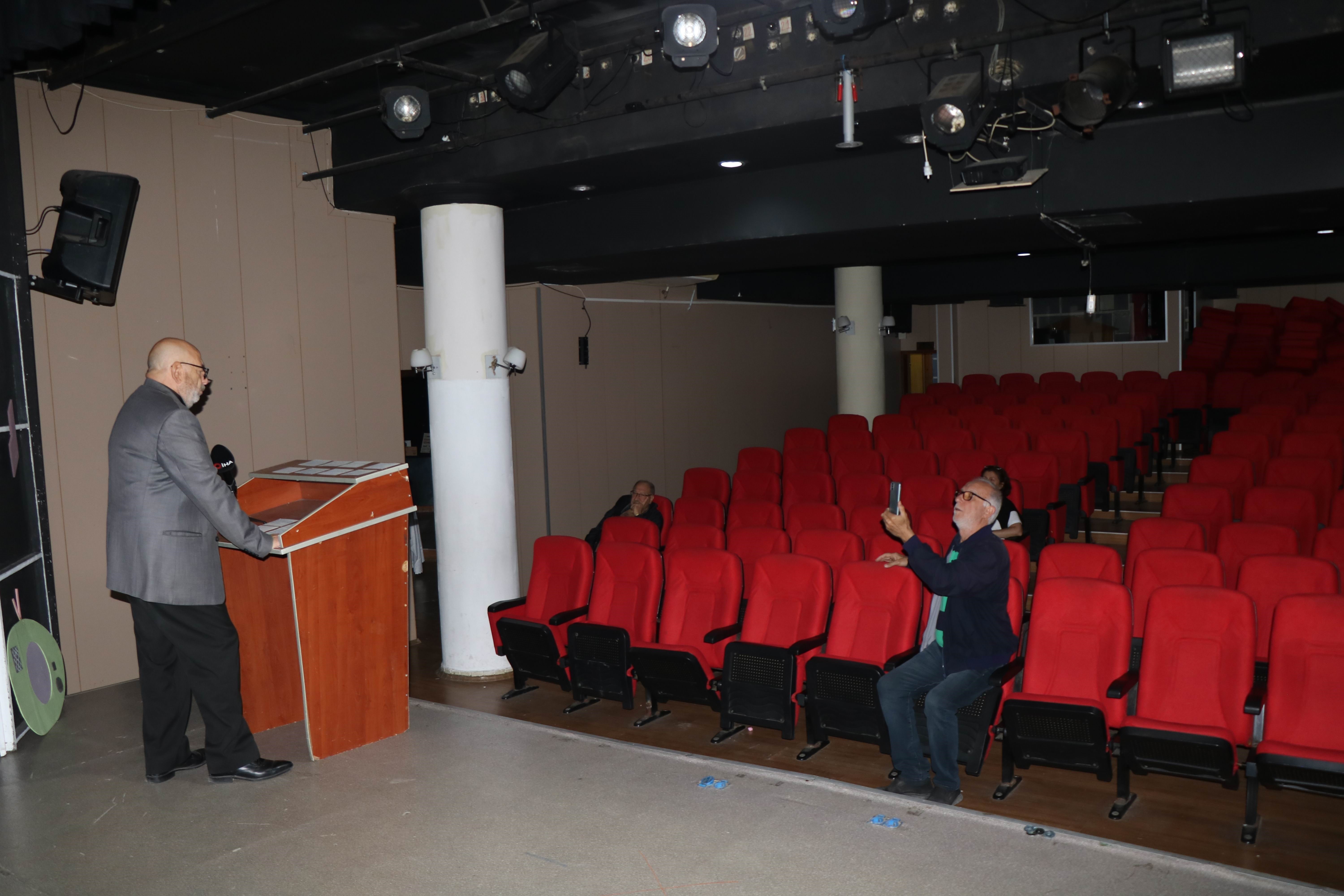 Katılımcı sayısı tam bomba! CHP adayının toplantısında izdiham!